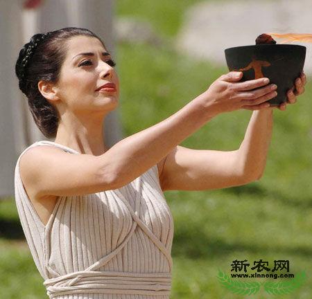 �������˻�ʥ��ɼ���ʽ���Ů��˾����