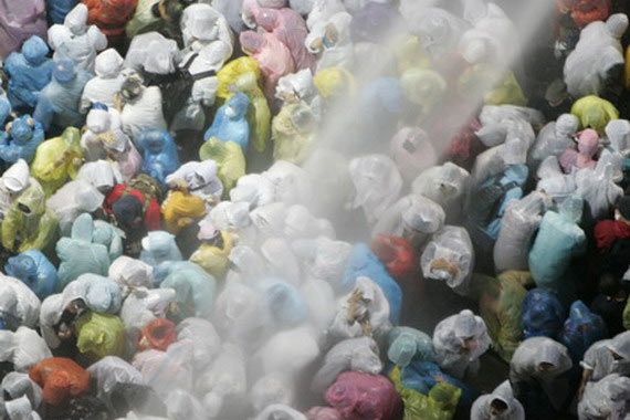 ���������׶������Ĳμӿ��鼯����������1.5���ˣ�����ʾ�����ֳ�������ʯ�飬��Ȼ���б�������