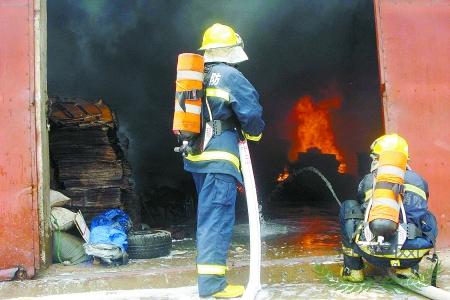 ֣�ݣ�ũҩ�ֿ���� ������綾ҩҺ�Ĵ�����