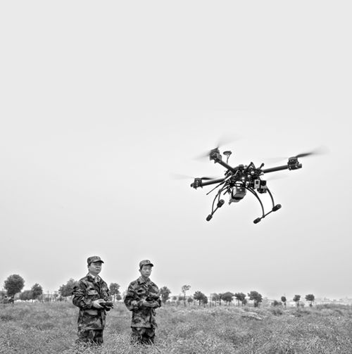 5��18�գ��ʶ������䲿��֯����������˷ɻ��ڴ��򽨻�����ոѽ������