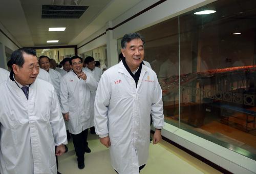 ��12��29�գ�����Ժ�����������ڱ����п����ִ�ũҵ���蹤�����������󿼲�����ҵ���޹�˾��ˮ�߳��䡣�»������ ������ ��