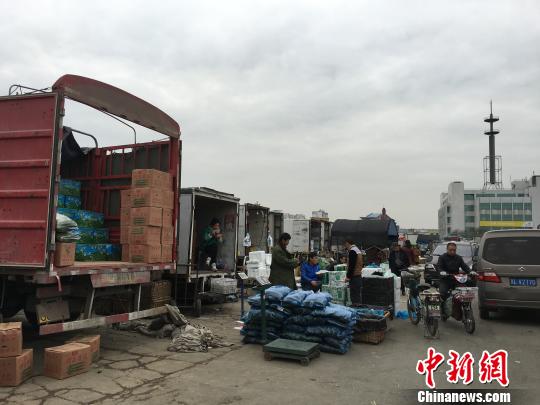 δ��3��5���ڣ������·��ؽ�ȡ��ȫ��¶�콻�ף�ͬʱ���½����¶��㡢������������彻�״���������ʳƷ���Ϻ͹�Ӧ�������·��غӱ����г��ѽ�������Ӫ��ͼΪ�·�������¶�콻���г�������ؾ ��