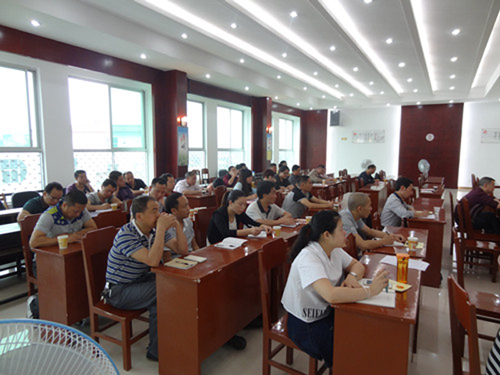 �������֣��ٰ�ũ��Ʒ�ʼ���ѵ��