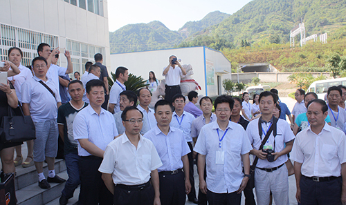 �����������ڰ˽�ȫ��ħ����ֲ���ؽ��辭�齻�����������ٿ�2