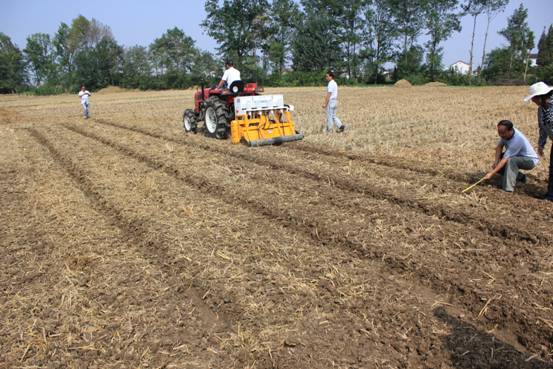 ������֣��ũ�����Ŀ�չ�Ͳ˻�еֱ������