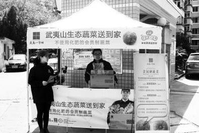 �����߲���ͷ��Ȼ�����硱���ָ���