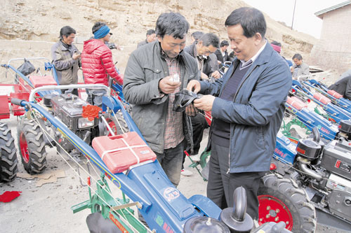 ������ϣ����ʵ����˫��