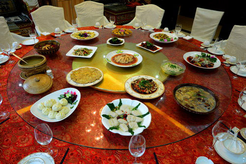 �Ž���Ƶ�����������ȫϯ��