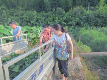 ����������÷�У���ͥũ����չѸ��