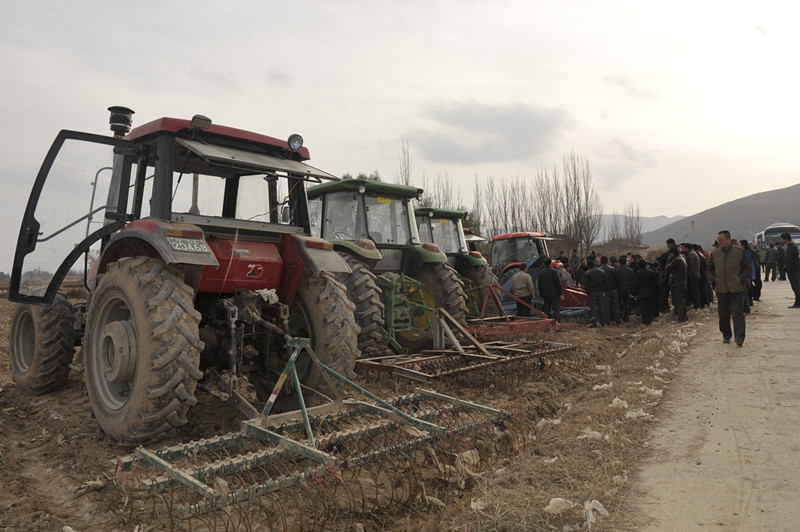 ��Ĥ���ջ���ҵ�ֳ���ѧ