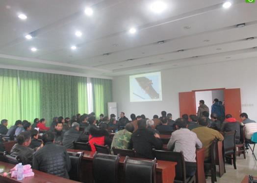 ���������鷻����չ���ϲ�ҵ���ٽ�ũ����ƶ��������