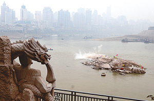 重庆为通航道欲炸掉“呼归石” 市民呼吁保留