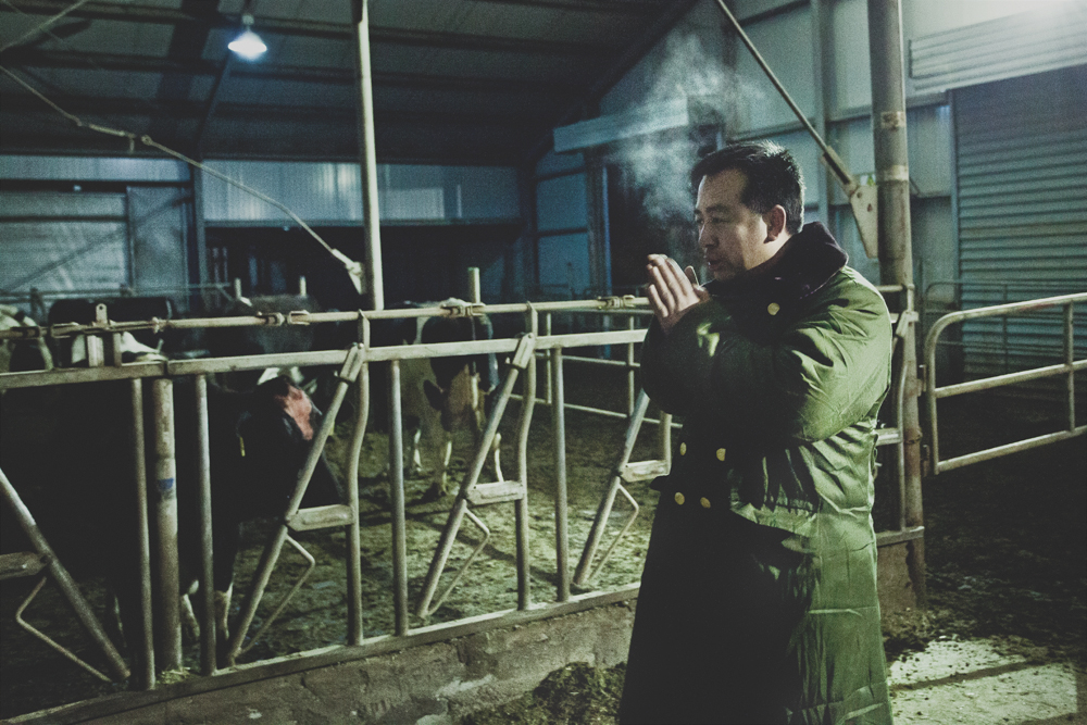 11�µ׵ĺ��ͺ����賿�¶�-15�ȡ��Թ���ÿ�춼�Ứ1��Сʱ���ҵ�ʱ��鿴����7��ţ�����ţ��Ϣ�ͽ�ʳ�����