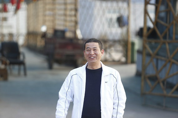 卧龙山庄“庄主”赖龙龙:花掉积蓄 回村里搞农业