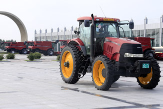 ȫ������������ѵ���ں��������� 300����������ص�����س��μ���ѵ5