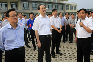 ȫ������������ѵ���ں��������� 300����������ص�����س��μ���ѵ4