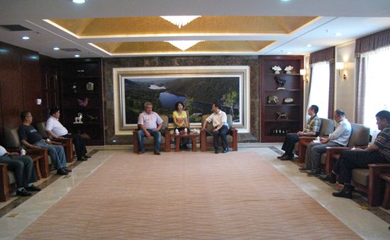 农业部蝗灾防治指挥部办公室组织赴新疆边境地区开展中哈蝗虫联合调查工作2