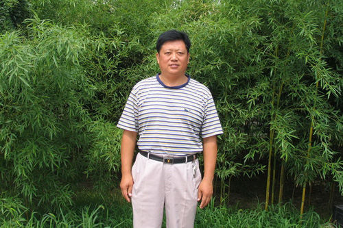 刘成连:用汗水浇灌出硕果累累