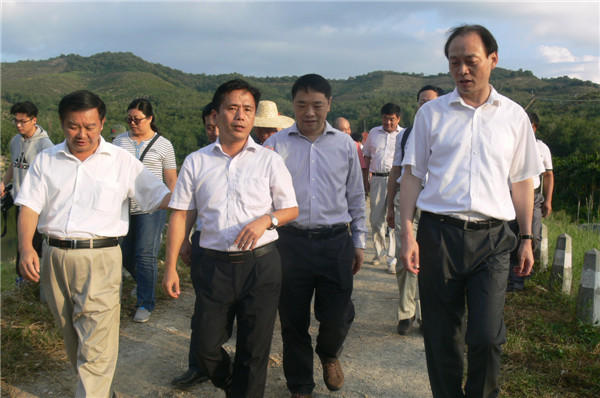 ͼΪʡũҵ(ǰҶ)ϱũǿ(ǰ)Ϸרͬũҵ(ǰһ)С