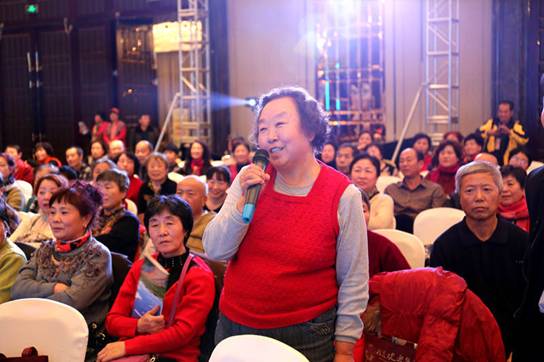 ���ϳ���Я������Ƭ��½�����ǡ���������չ�����