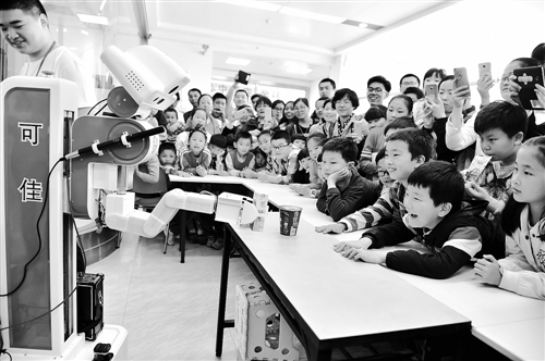 全国科技活动周给公众呈上丰富“科技大餐”