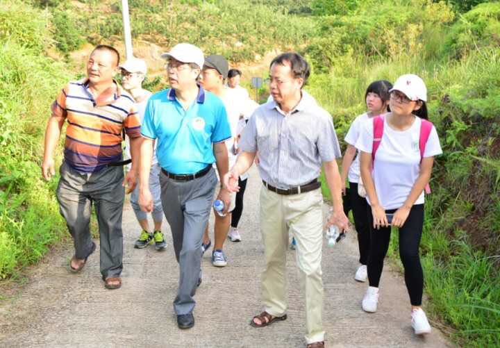 1468854484846529.jpg 治“梨”有方,园艺学子为果农解忧