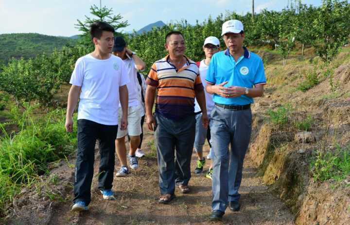 1468854484703506.jpg 治“梨”有方,园艺学子为果农解忧