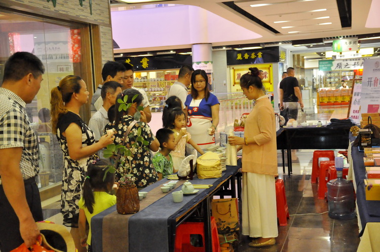 �ڰ˽�����������������Բ�������Ļ