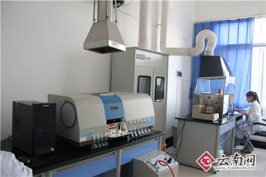 �����з�