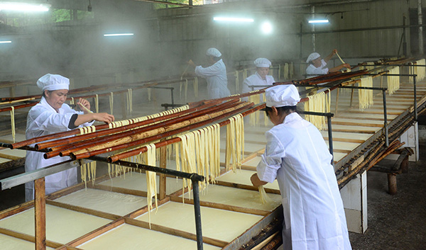 广西昭平:腐竹加工开拓生态产业链