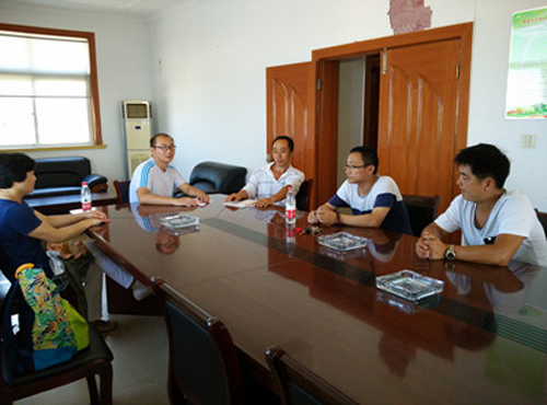 上海金山工业区开展夏季蔬菜安全生产检查