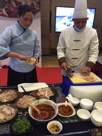 ���Ϸ�����ʳ�ڳ��Ƭ