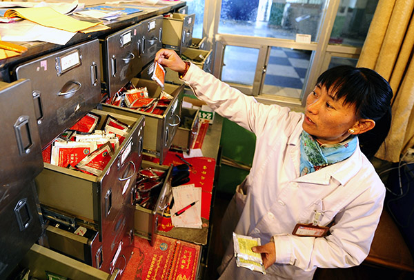 西藏藏药产业年产值逾14亿元