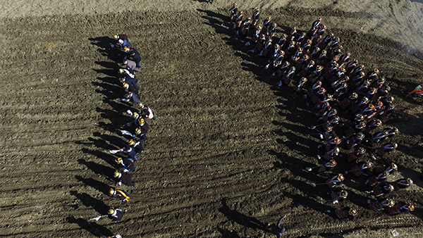 这是3月16日拍摄的门中岗村春耕仪式现场。