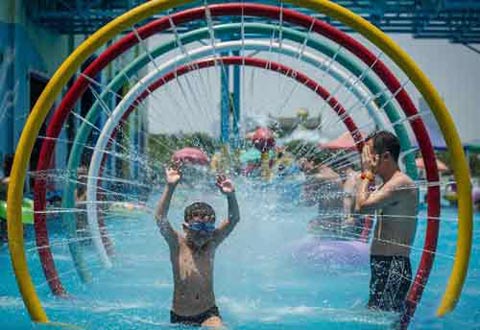 热浪再袭重庆 明日大部或迎雨高温难缓和