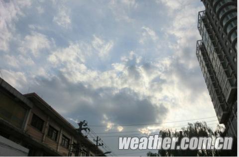 ����ǰ��ɽ���������Խ�ˮ 13�ձ������ֳ�˪��