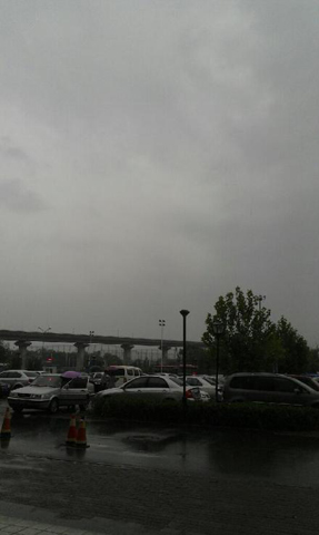 北京今夜仍有小雨 明天天气转晴