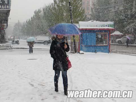 ������ĵ�������붬�׳���ѩ ���ָ���·�η��