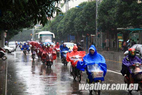 �ܡ�ɽ��Ӱ�� �����󲿽������д󵽱���