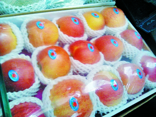 水果贴标、蔬菜捆胶带都有安全风险 不在检测范围