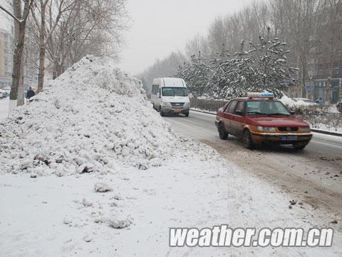 ǿ��ѩ���½���4~7�� ��ͨ����Ӱ��