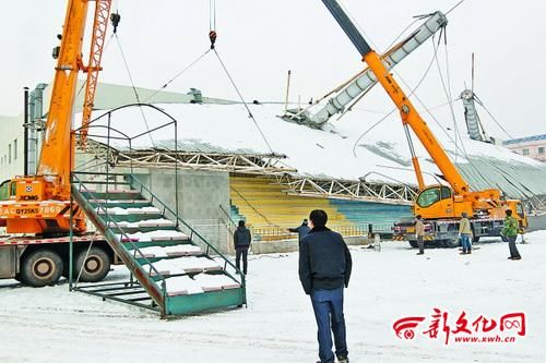 ��ѩѹ��ѧУ���������� ������������