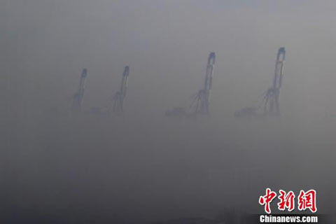 ��������̨������������Ũ�����Ӱ����ͣ��