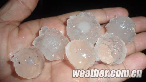 ���ݲ������������Ϯ�� ��ͷ���硰������