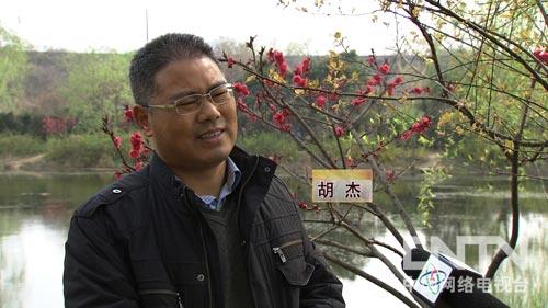 致富经:计算机老板卖鸡与众不同(图:1)