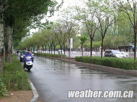 内蒙古气温猛升助春播 今起降雨气温回落