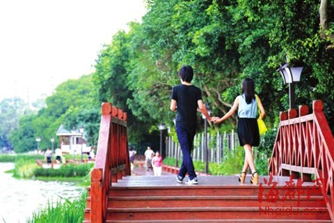 �������겻ͣЪ ǿ������������Ӱ���Ρ�