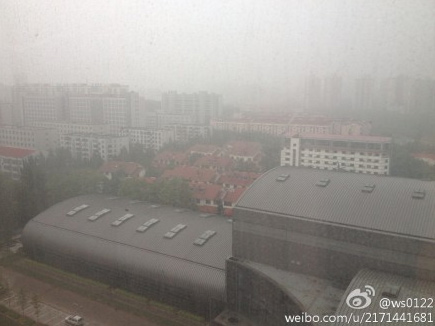 北京28日白天阴有阵雨转多云 外出需携带雨具