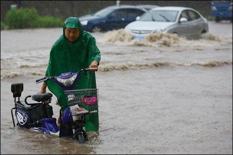江苏迎“入梅”来首轮强降雨 今年梅雨期或偏短