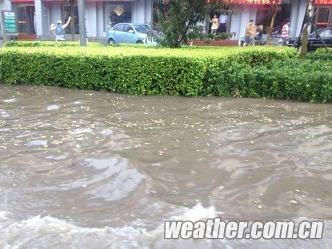 �ӱ�������Ѵ��������� ��̨�������ش���